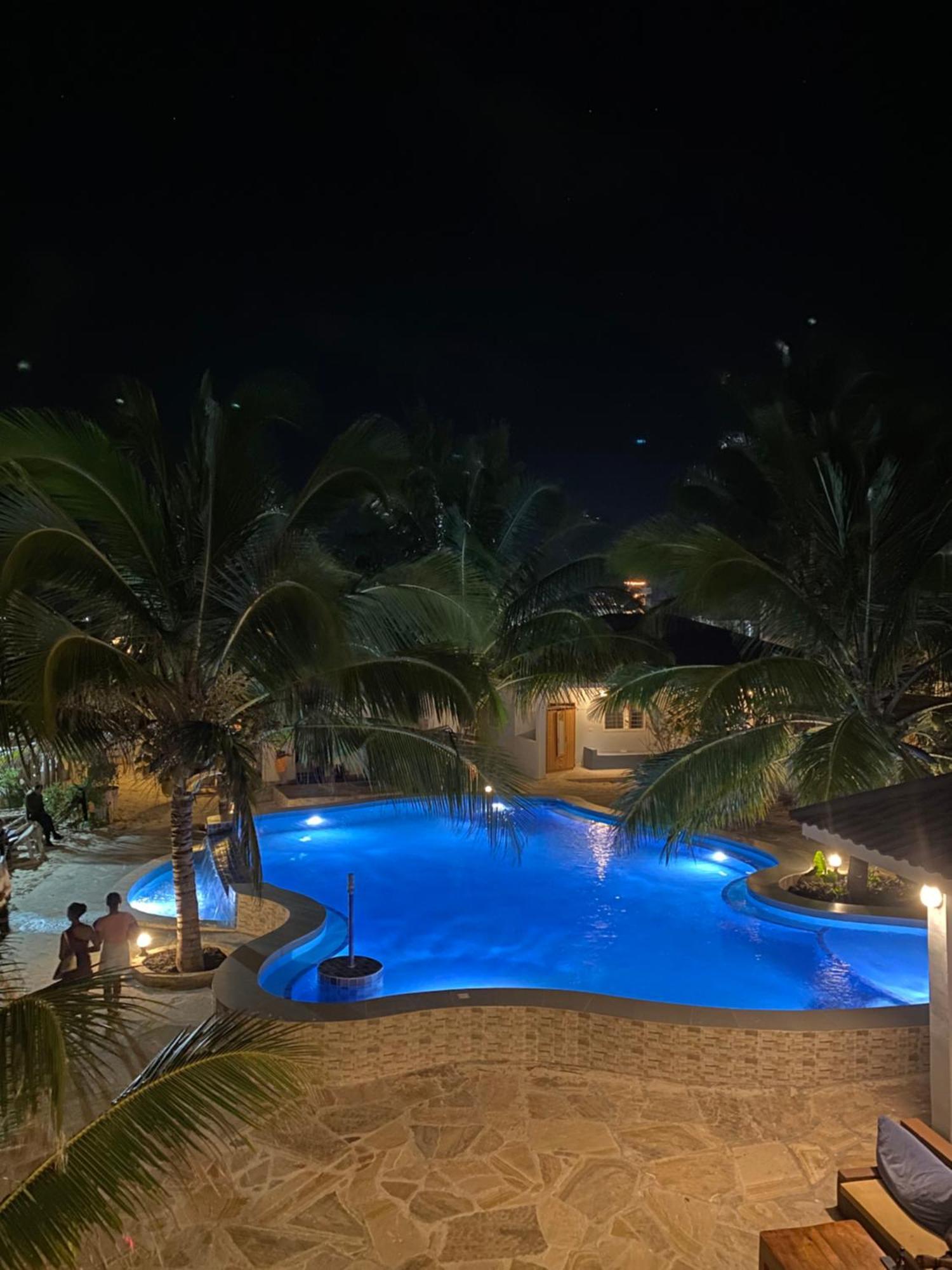 Summer Hotel *